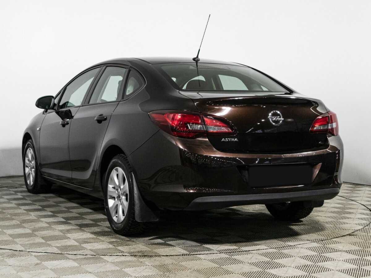 Opel Astra 2014 года с пробегом. Фото: #6
