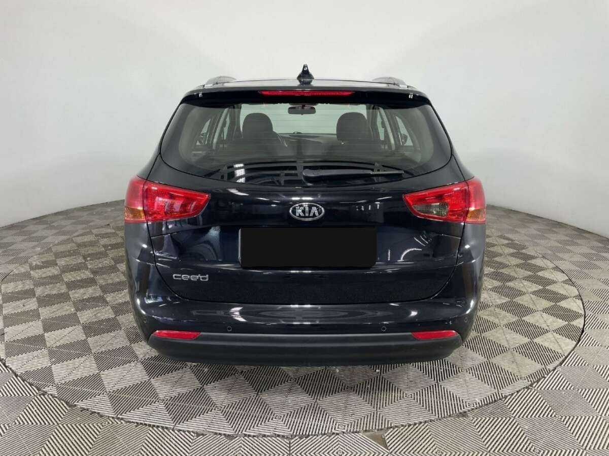 Kia Ceed 2017 года с пробегом. Фото: #2
