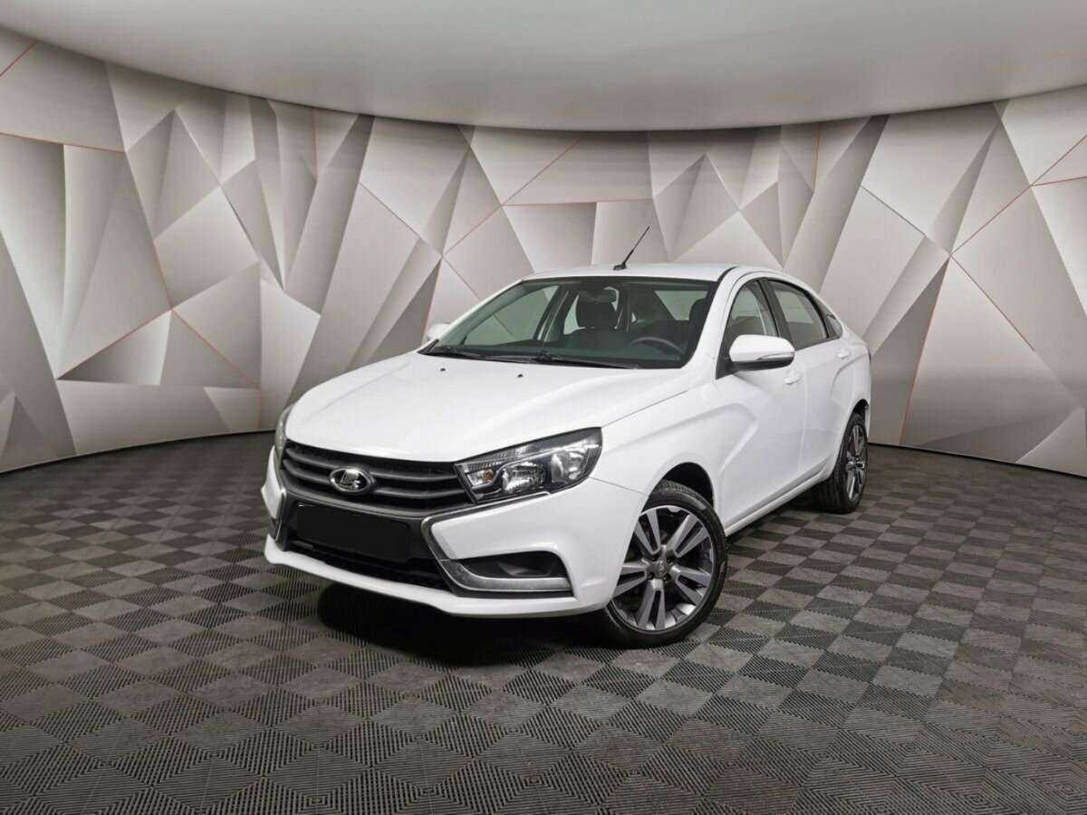 Lada (ВАЗ) Vesta 2018 года с пробегом. Посмотреть фото