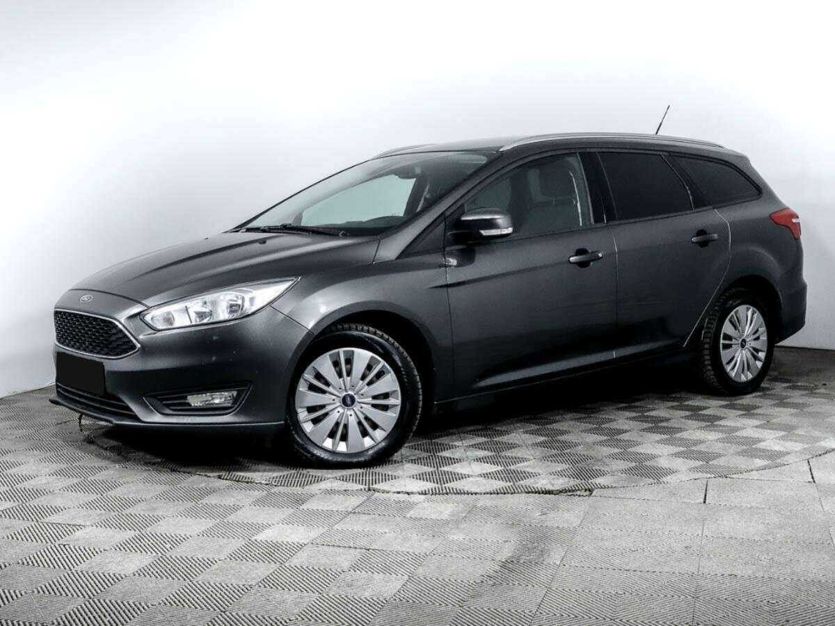 Ford Focus 2017 года с пробегом. Посмотреть фото
