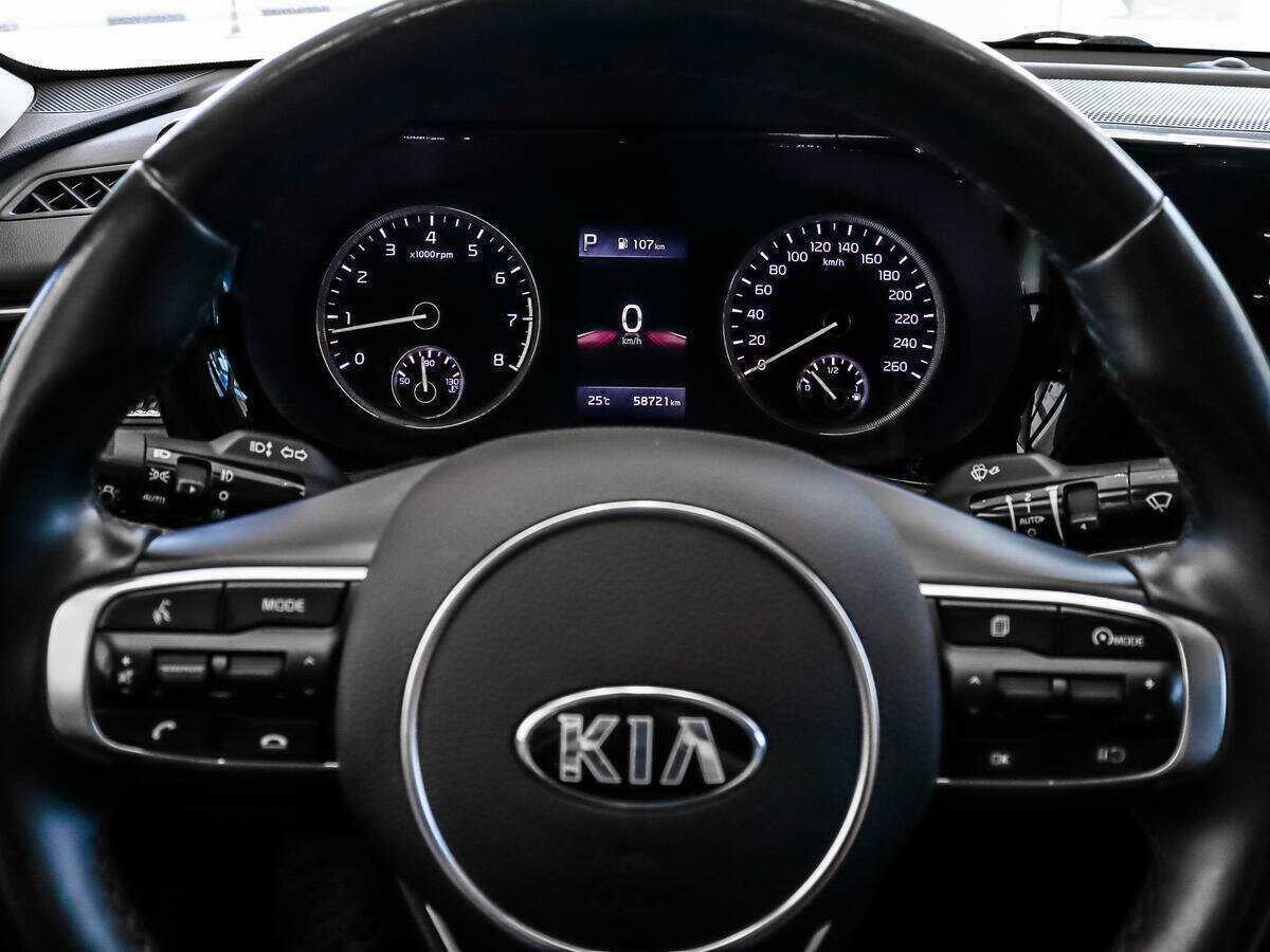 Kia K5 2021 года с пробегом. Фото: #17