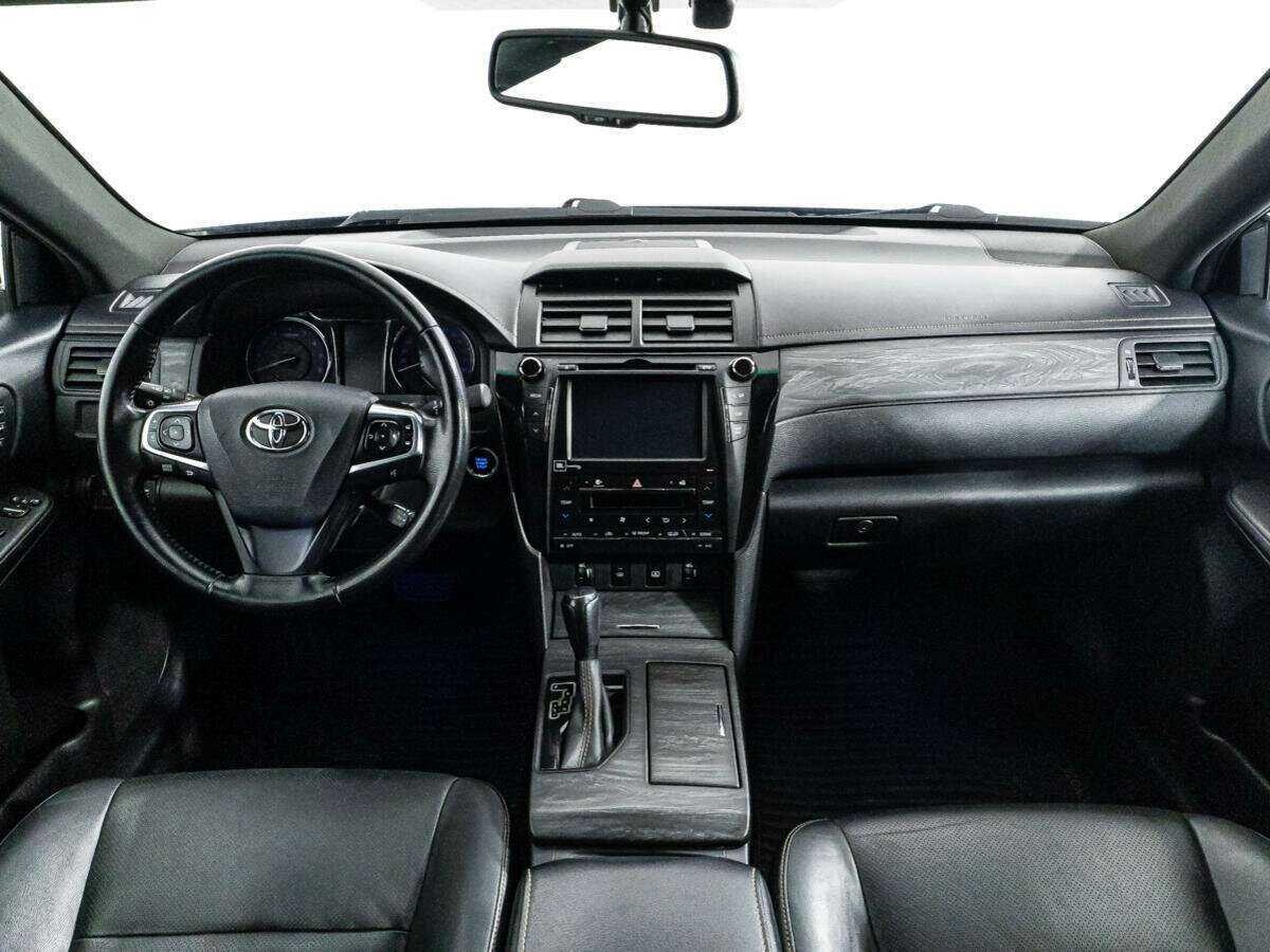 Toyota Camry 2017 года с пробегом. Фото: #12