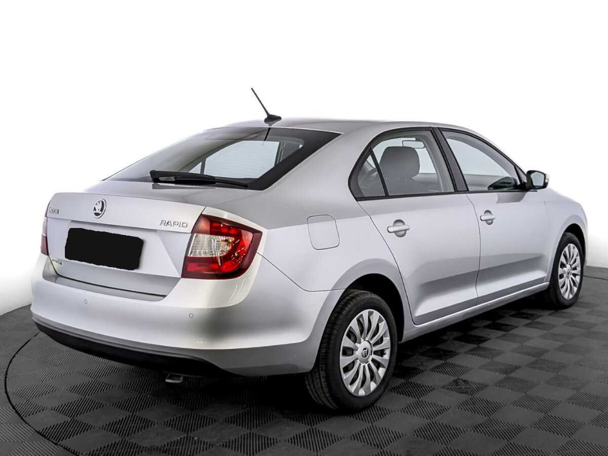 Skoda Rapid 2018 года с пробегом. Фото: #4