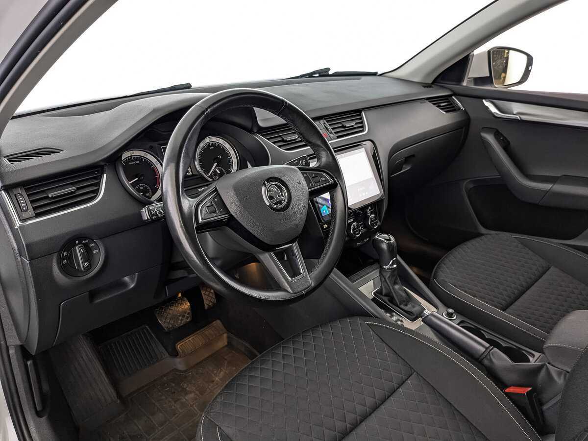 Skoda Octavia 2017 года с пробегом. Фото: #10