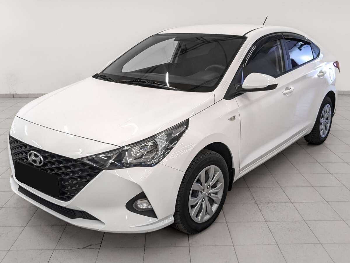 Hyundai Solaris 2021 года с пробегом. Посмотреть фото