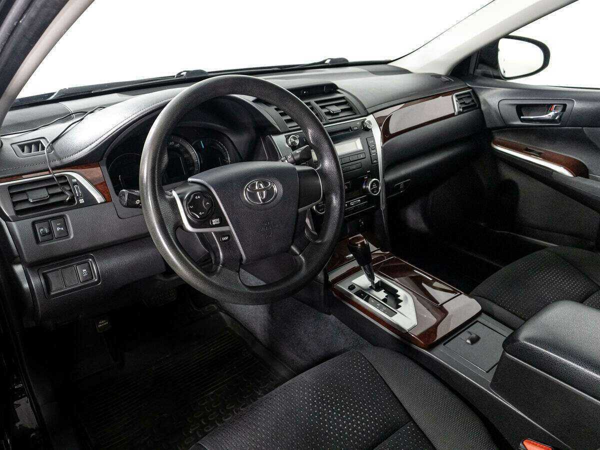Toyota Camry 2012 года с пробегом. Фото: #8