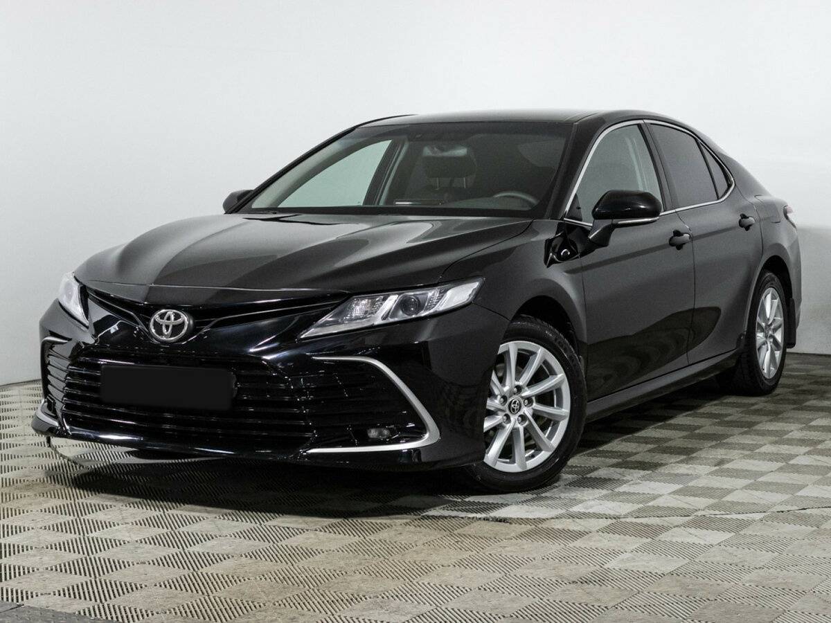 Toyota Camry 2021 года с пробегом. Посмотреть фото