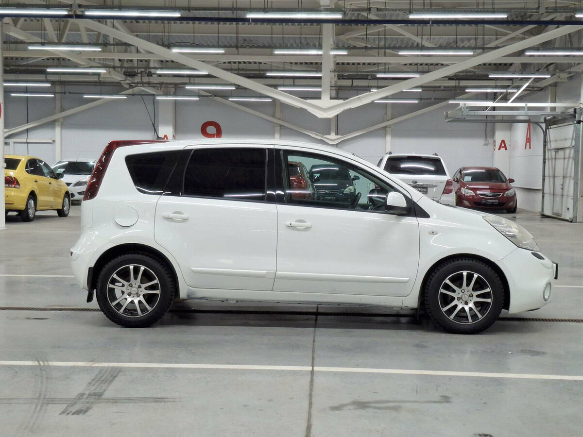 Nissan Note 2012 года с пробегом. Фото: #3
