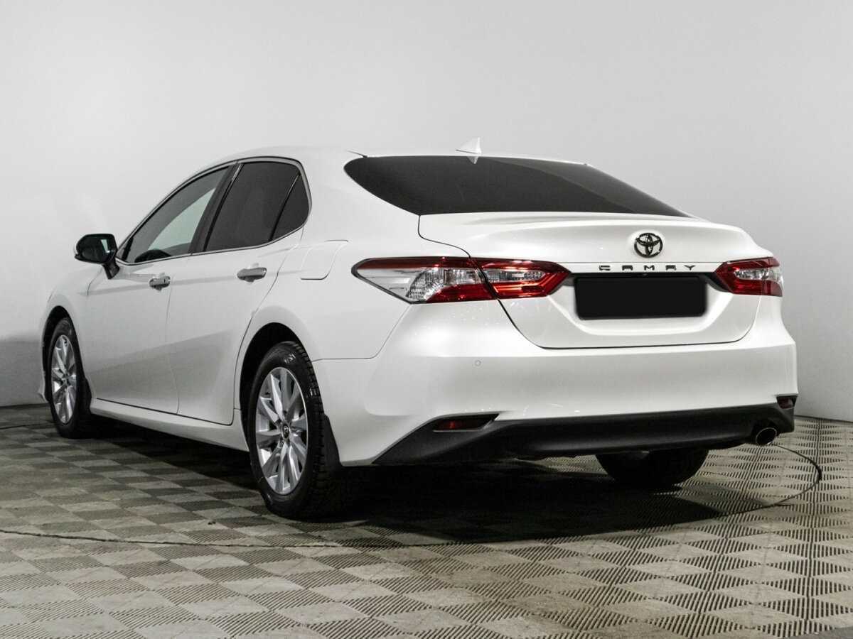 Toyota Camry 2019 года с пробегом. Фото: #6