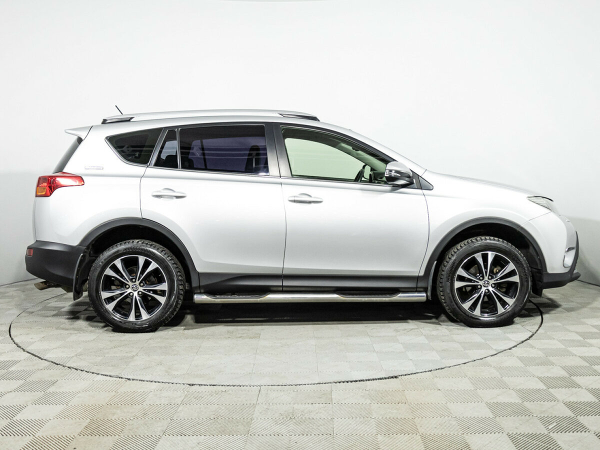 Toyota RAV4 2014 года с пробегом. Фото: #3
