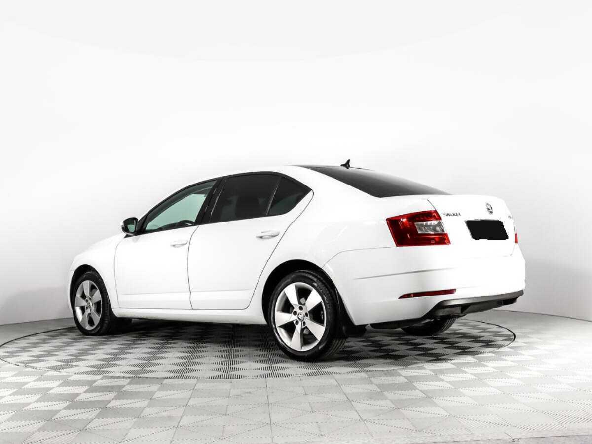 Skoda Octavia 2018 года с пробегом. Фото: #6
