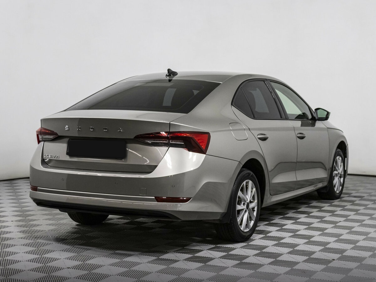 Skoda Octavia 2021 года с пробегом. Фото: #3