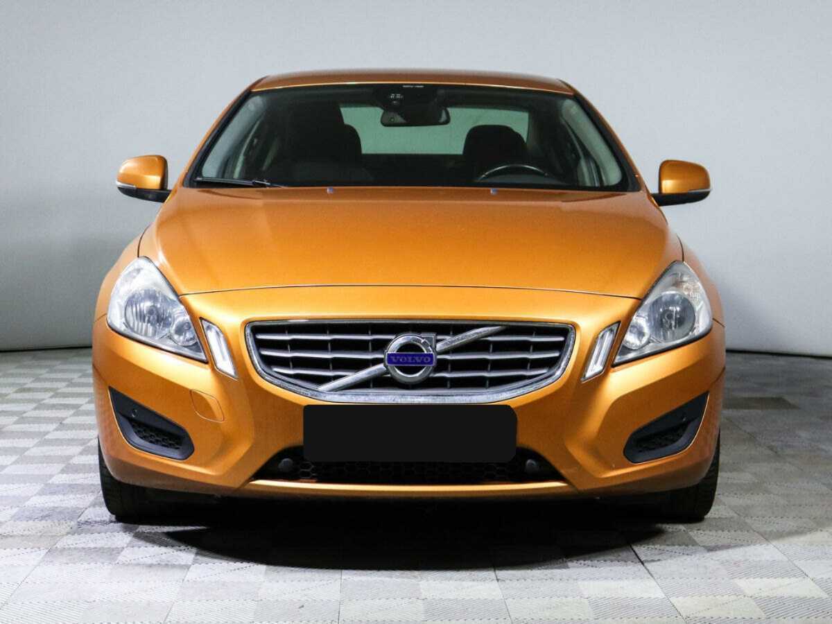 Volvo S60 2012 года с пробегом. Фото: #1