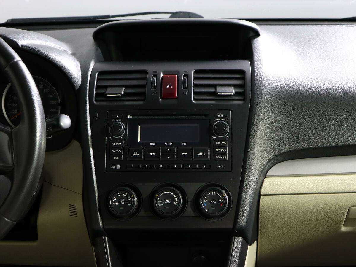 Subaru XV 2012 года с пробегом. Фото: #10