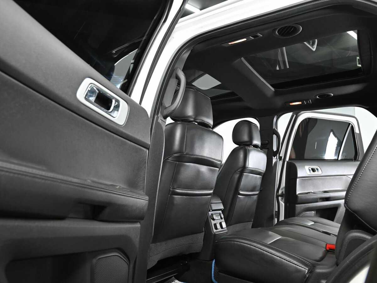 Ford Explorer 2012 года с пробегом. Фото: #12