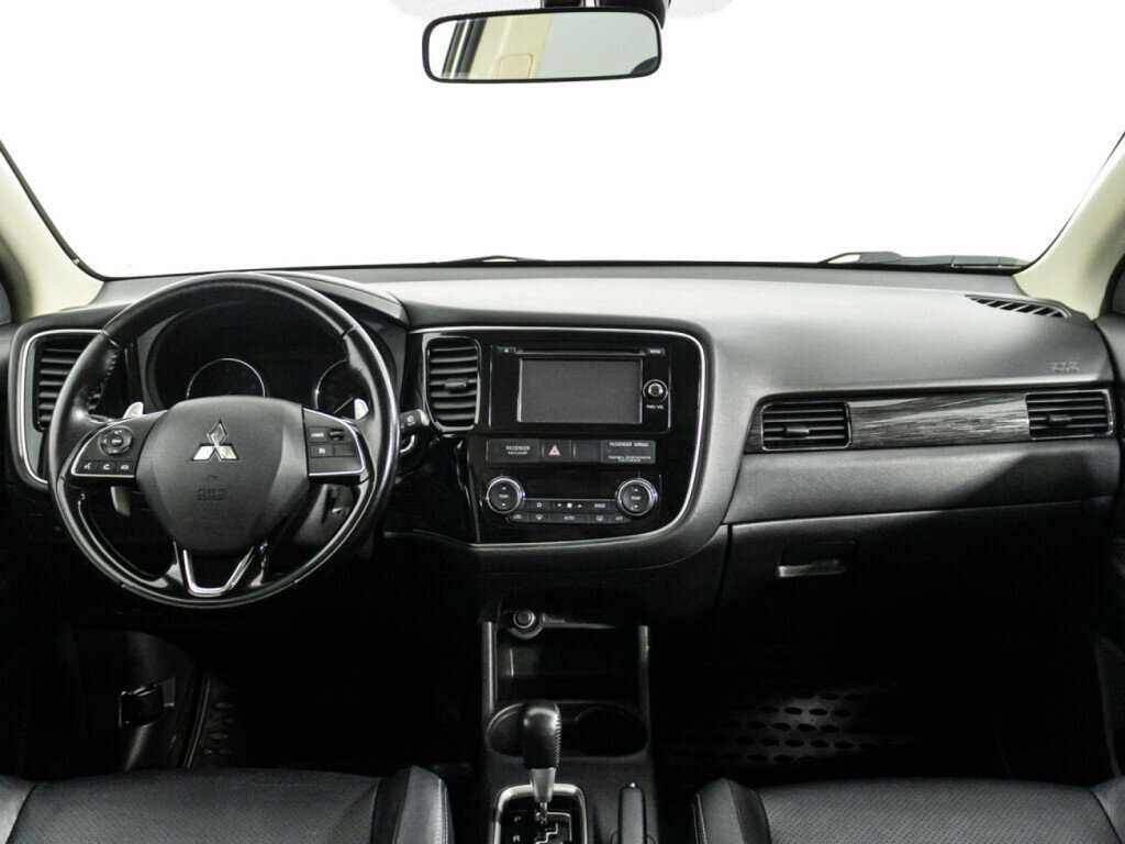 Mitsubishi Outlander 2016 года с пробегом. Фото: #12