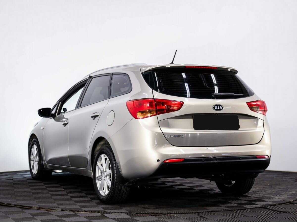 Kia Ceed 2013 года с пробегом. Фото: #3