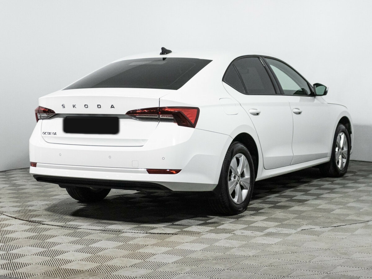 Skoda Octavia 2021 года с пробегом. Фото: #4