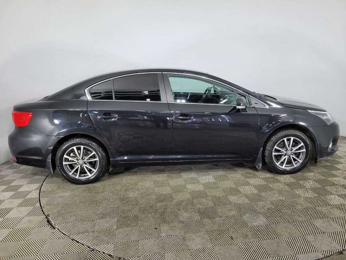 Toyota Avensis 2012 года с пробегом. Фото: #3