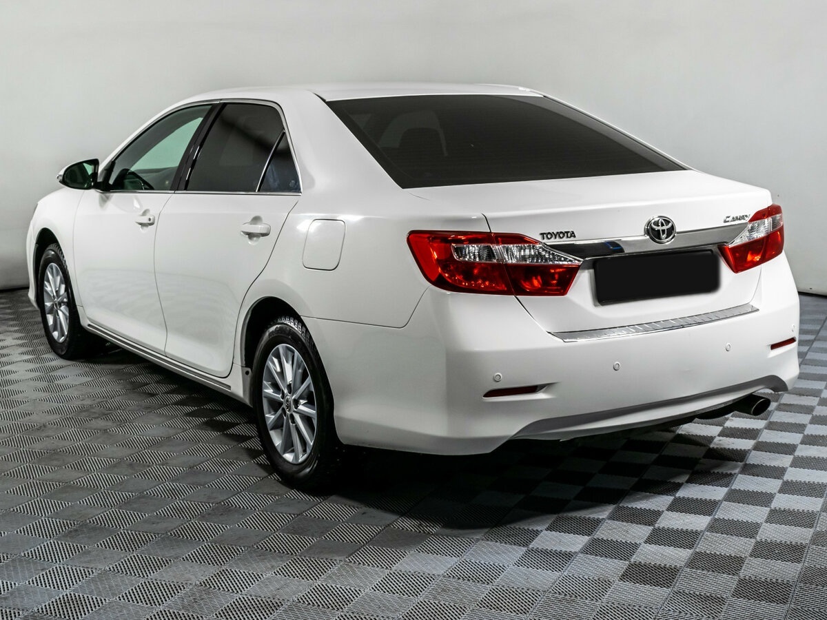 Toyota Camry 2014 года с пробегом. Фото: #5