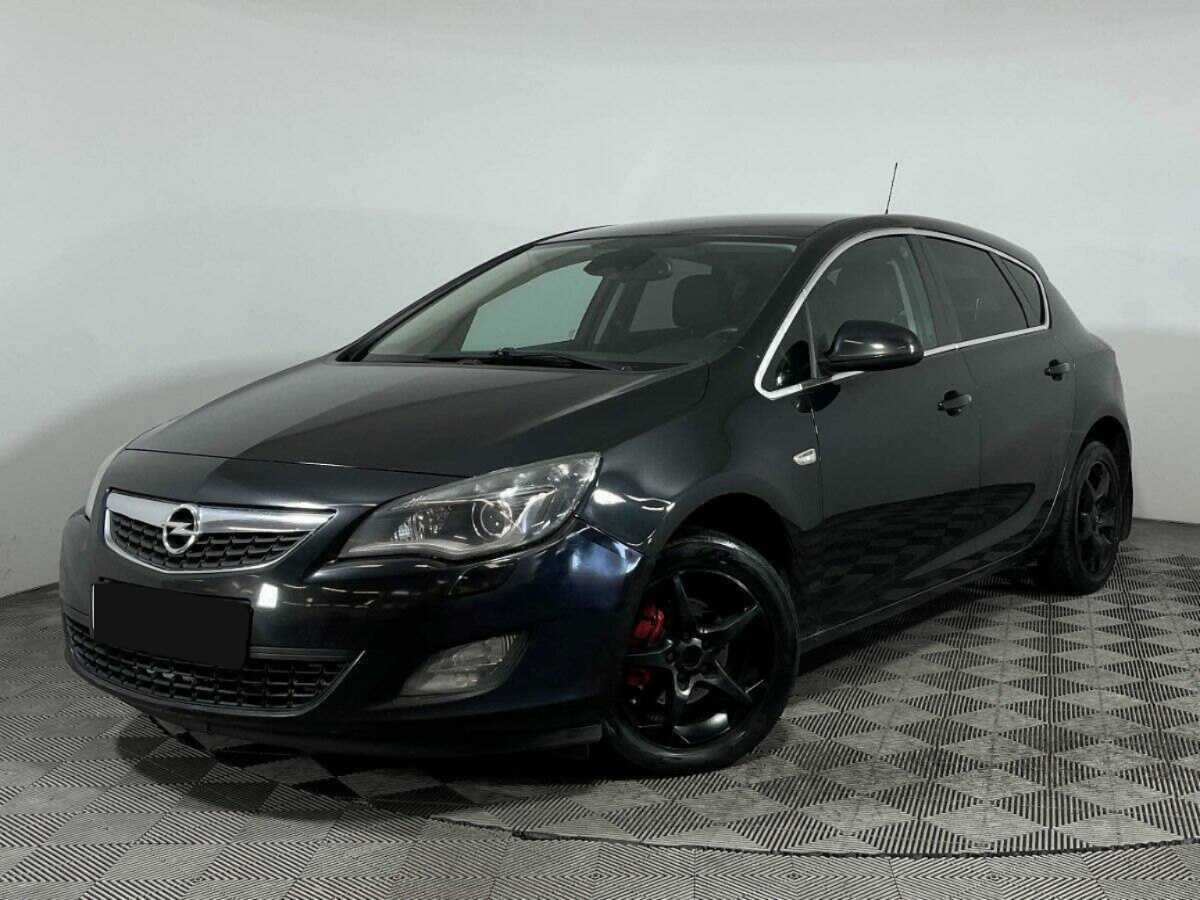 Opel Astra 2012 года с пробегом. Посмотреть фото