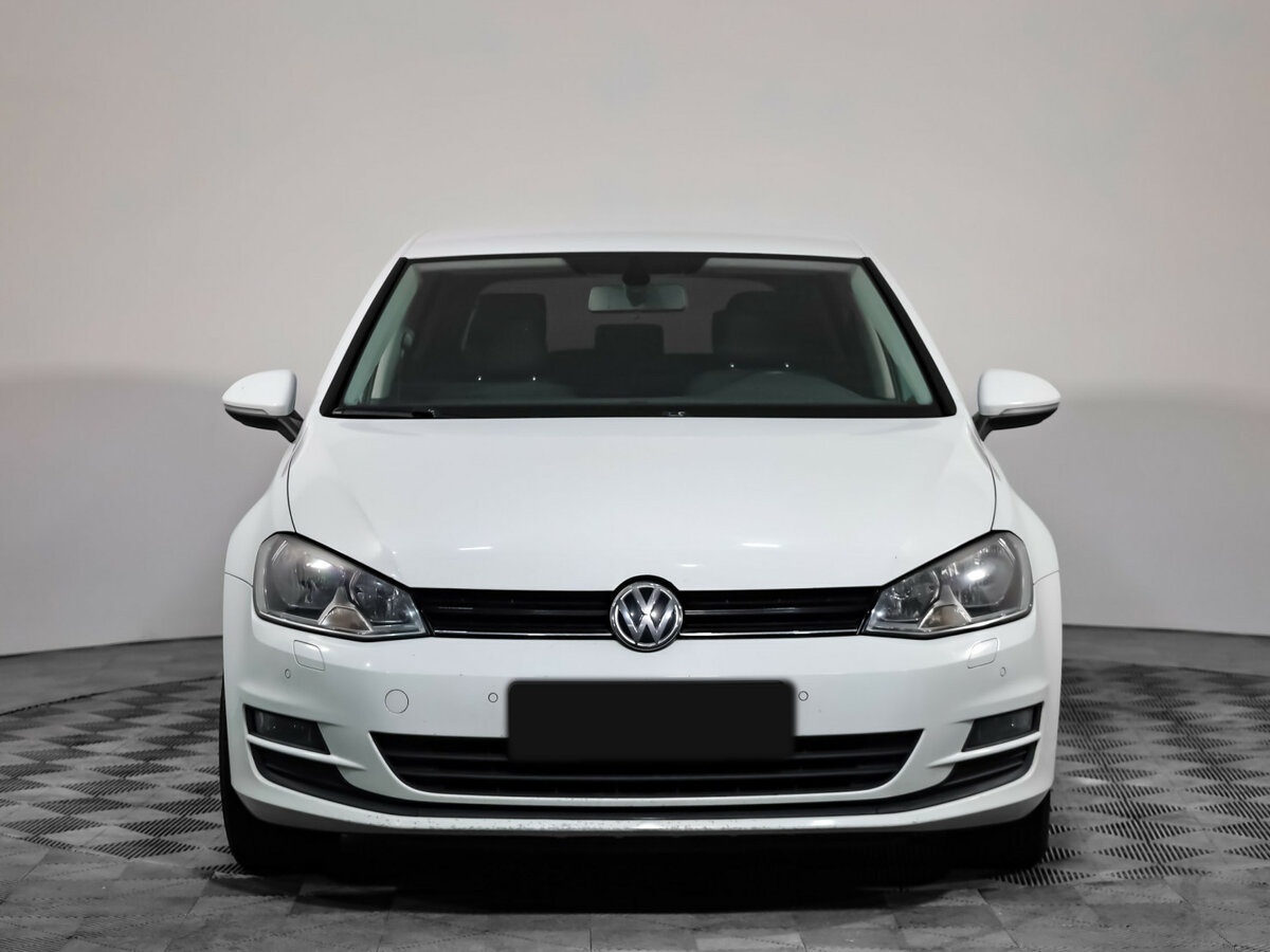 Volkswagen Golf 2015 года с пробегом. Фото: #1