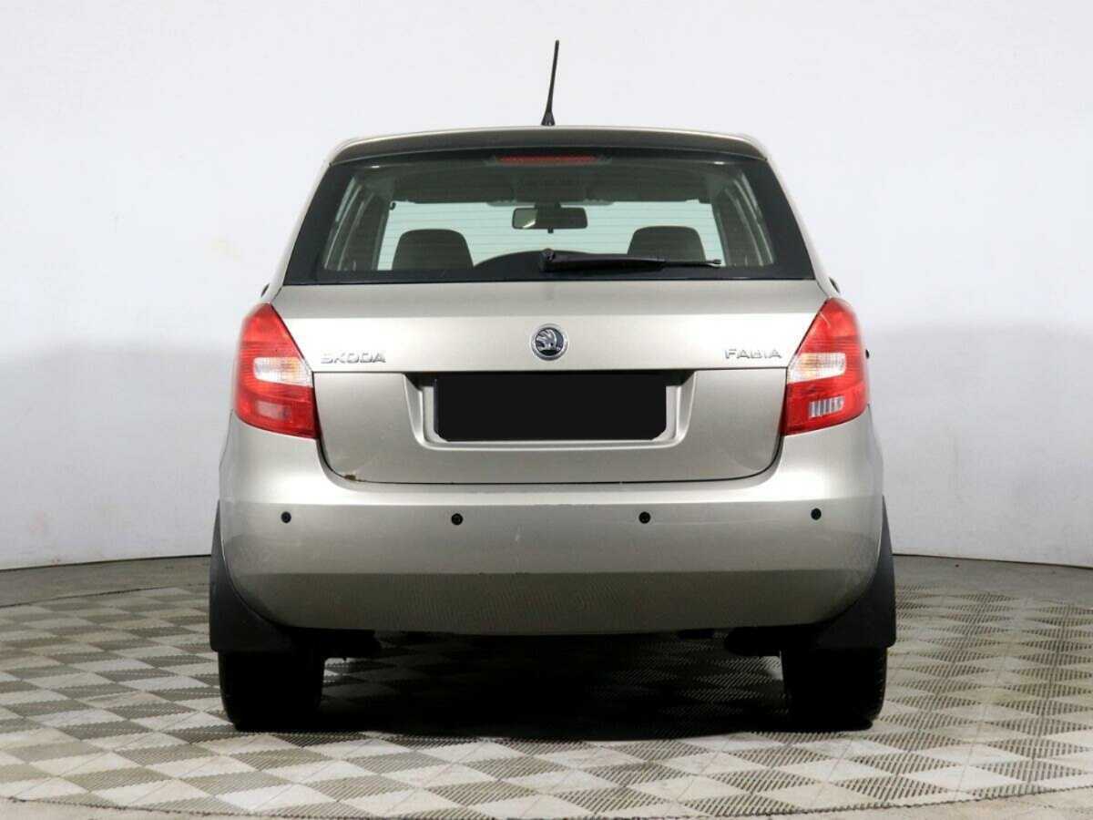 Skoda Fabia 2014 года с пробегом. Фото: #4