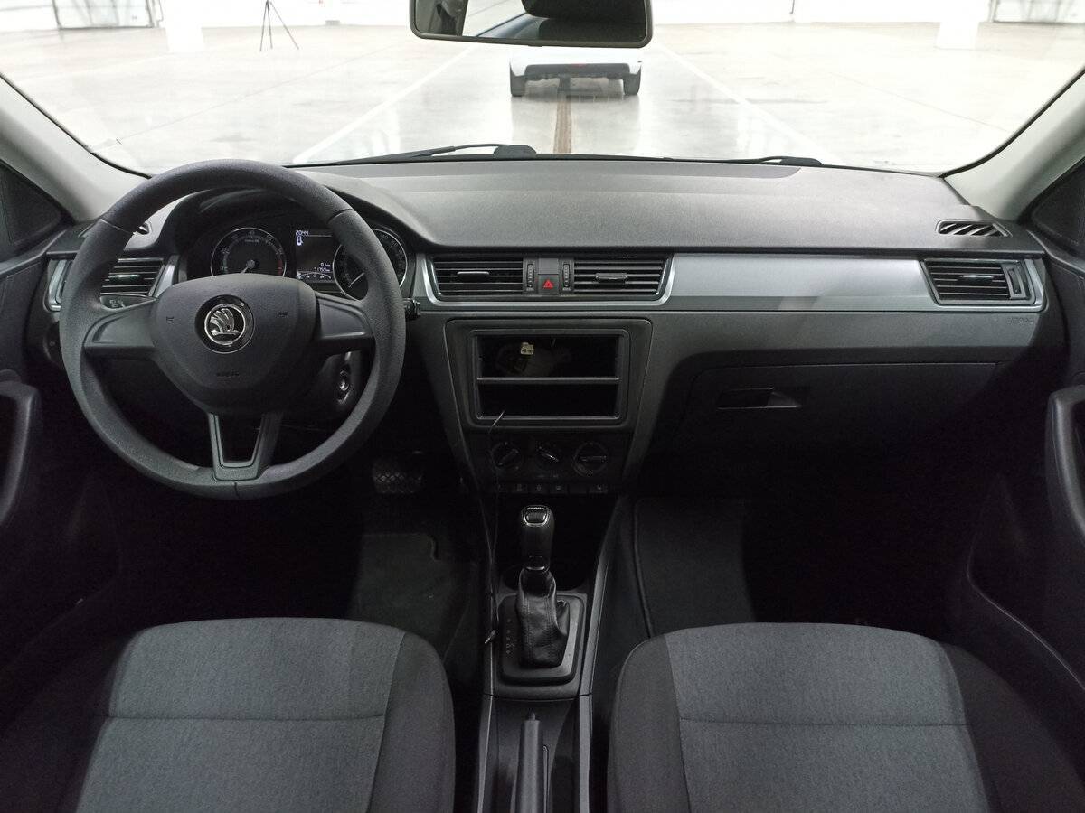 Skoda Rapid 2018 года с пробегом. Фото: #13