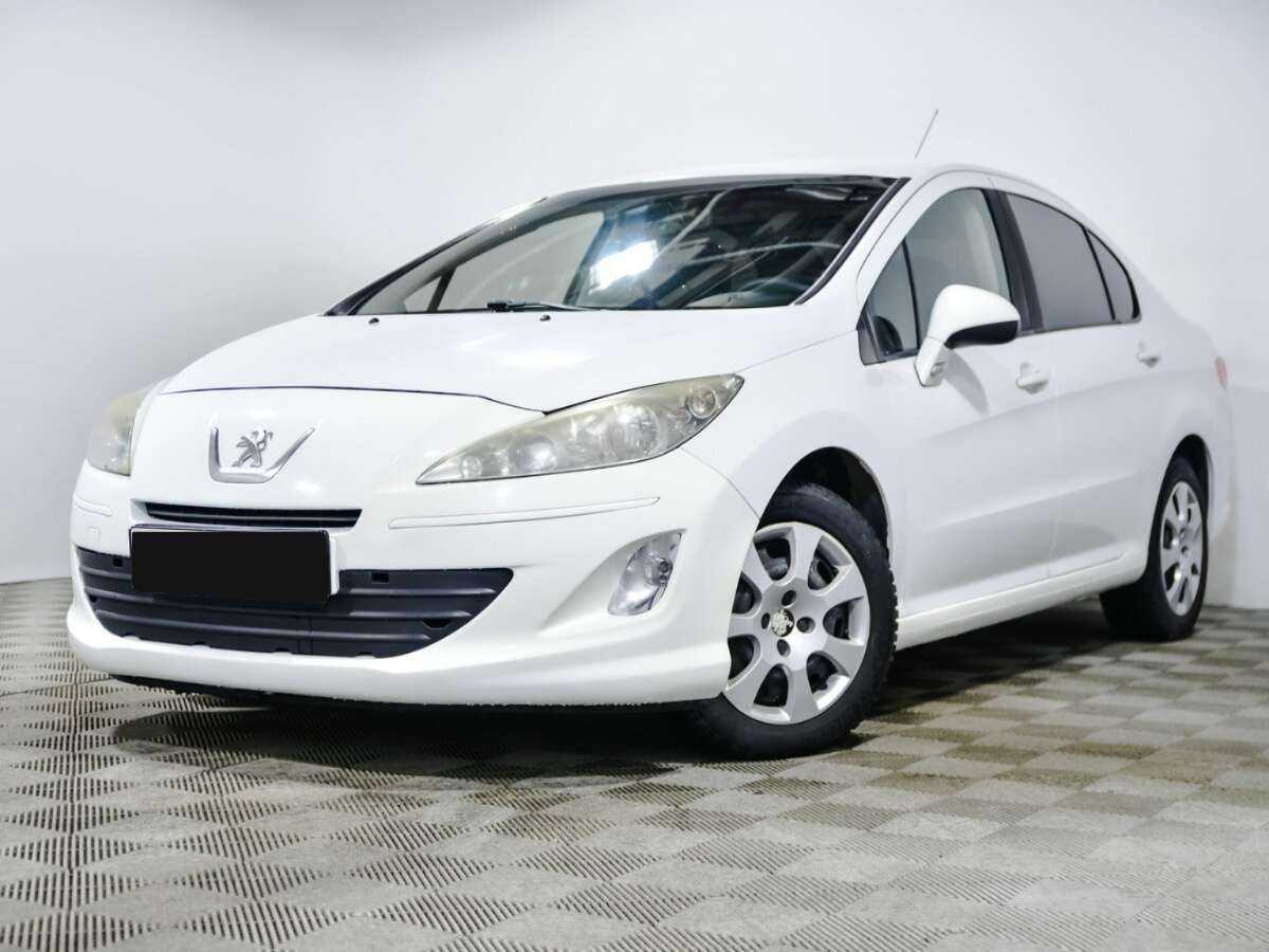 Peugeot 408 2012 года с пробегом. Посмотреть фото