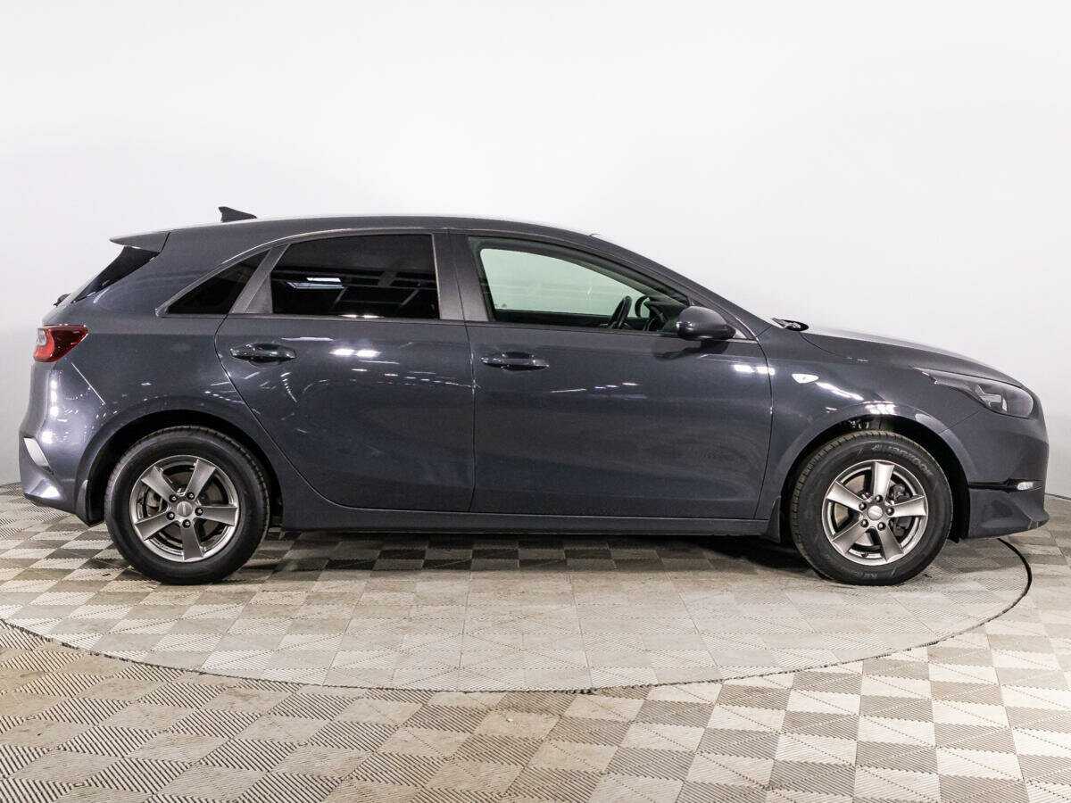 Kia Ceed 2022 года с пробегом. Фото: #3