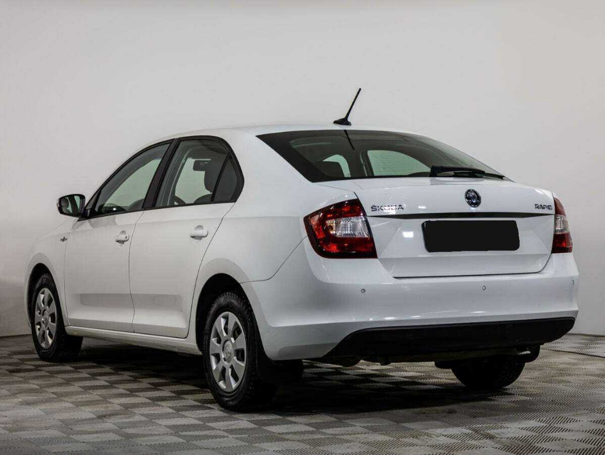 Skoda Rapid 2018 года с пробегом. Фото: #5