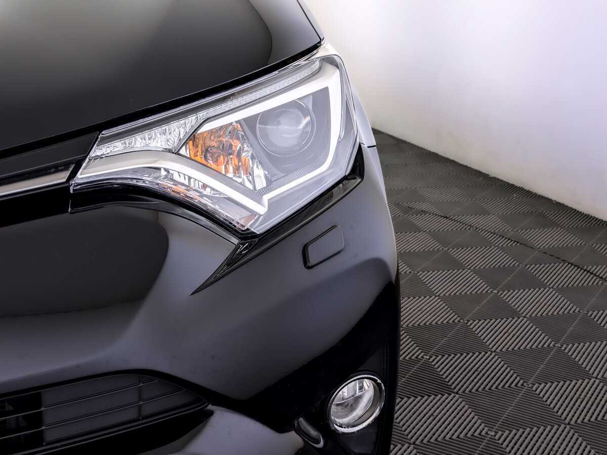 Toyota RAV4 2017 года с пробегом. Фото: #15
