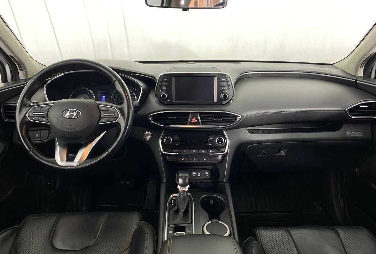 Hyundai Santa Fe 2019 года с пробегом. Фото: #10