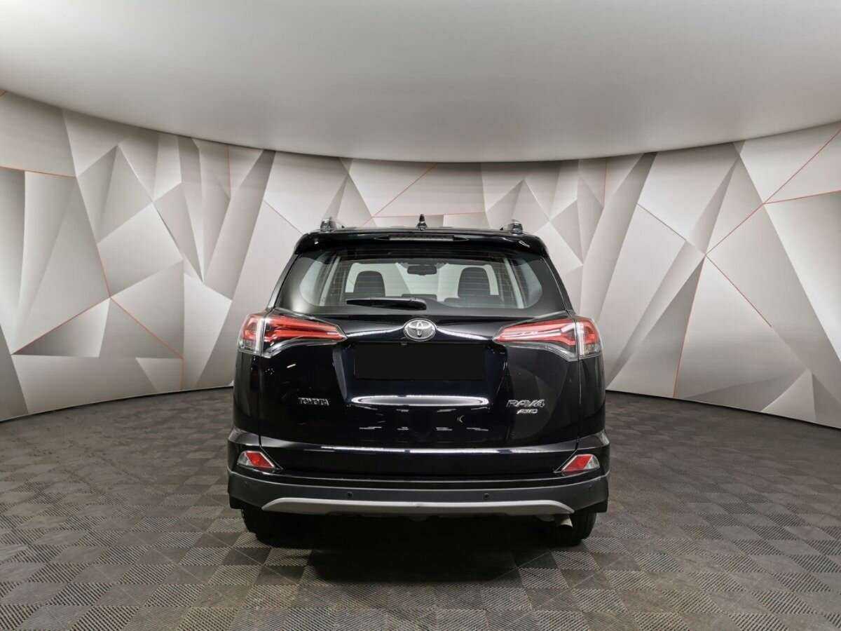 Toyota RAV4 2018 года с пробегом. Фото: #7