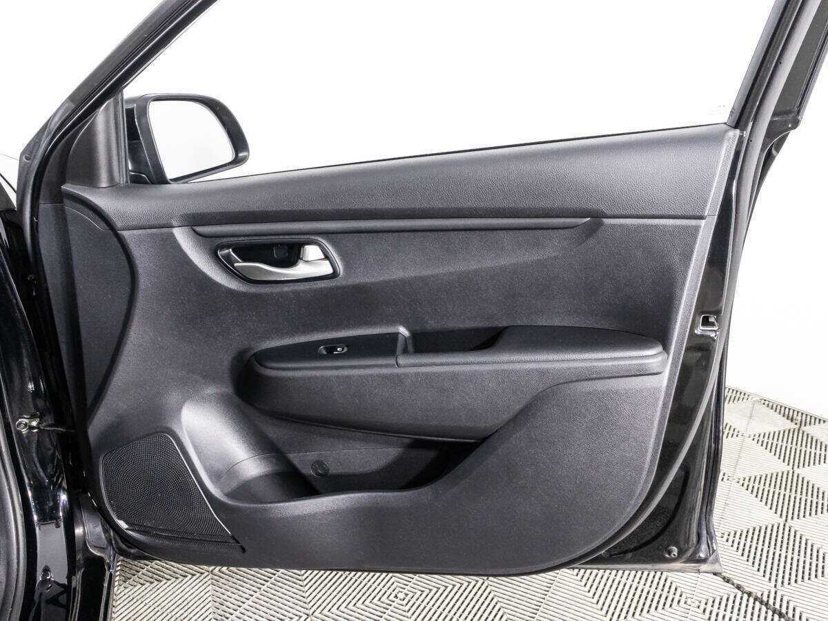Kia Rio 2021 года с пробегом. Фото: #26