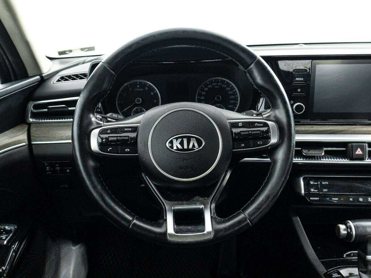 Kia K5 2021 года с пробегом. Фото: #21