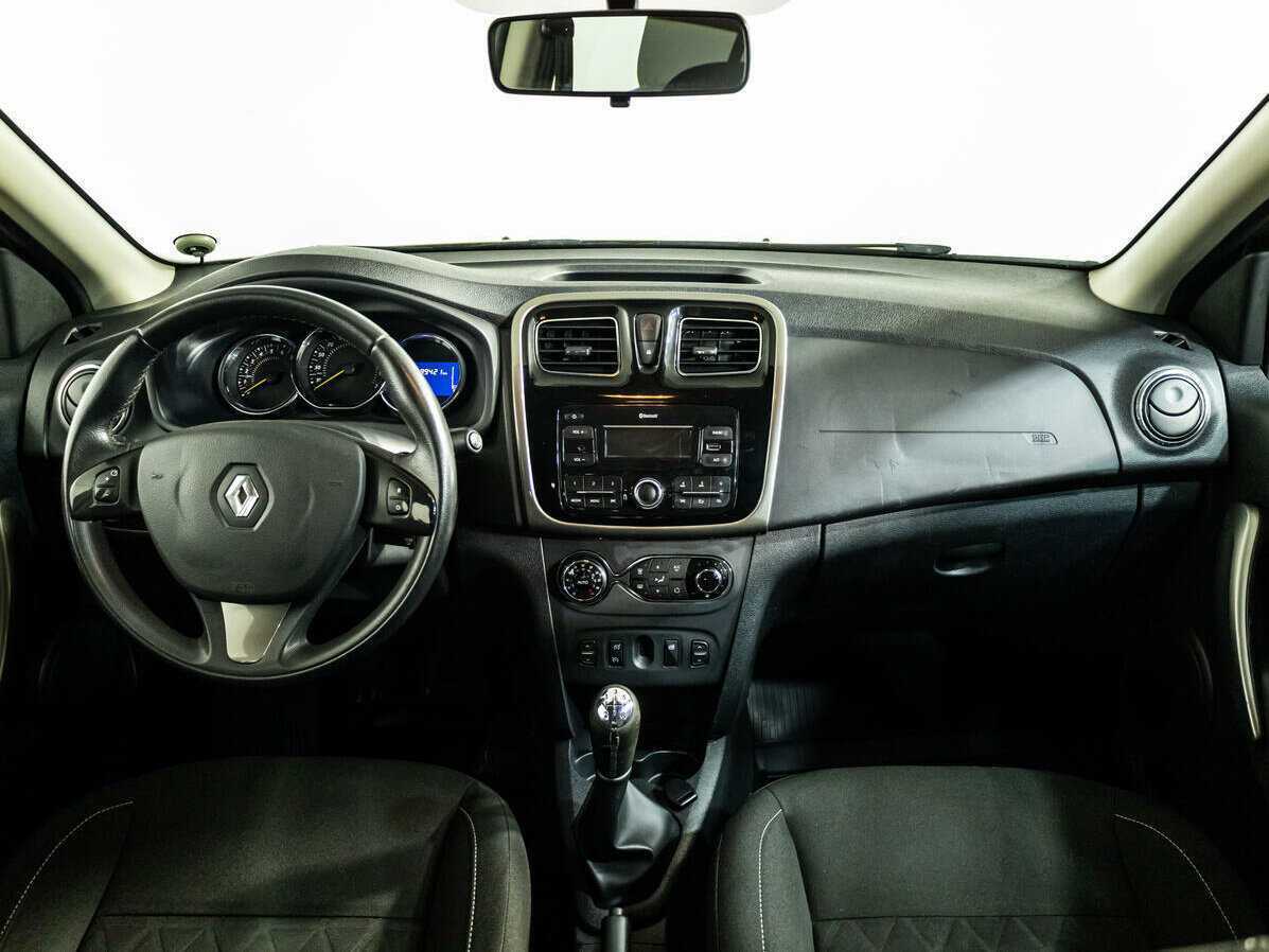 Renault Sandero 2017 года с пробегом. Фото: #11