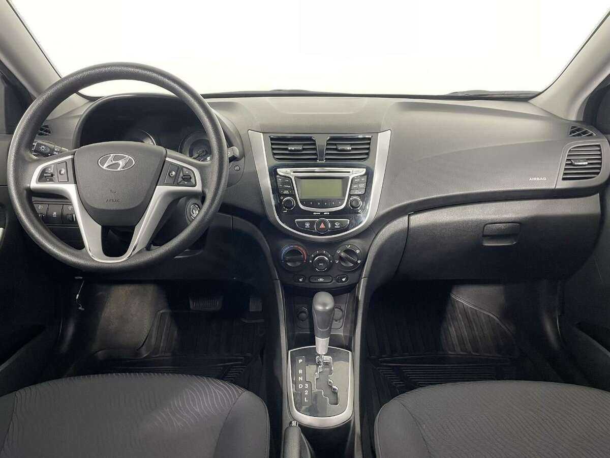Hyundai Solaris 2012 года с пробегом. Фото: #6