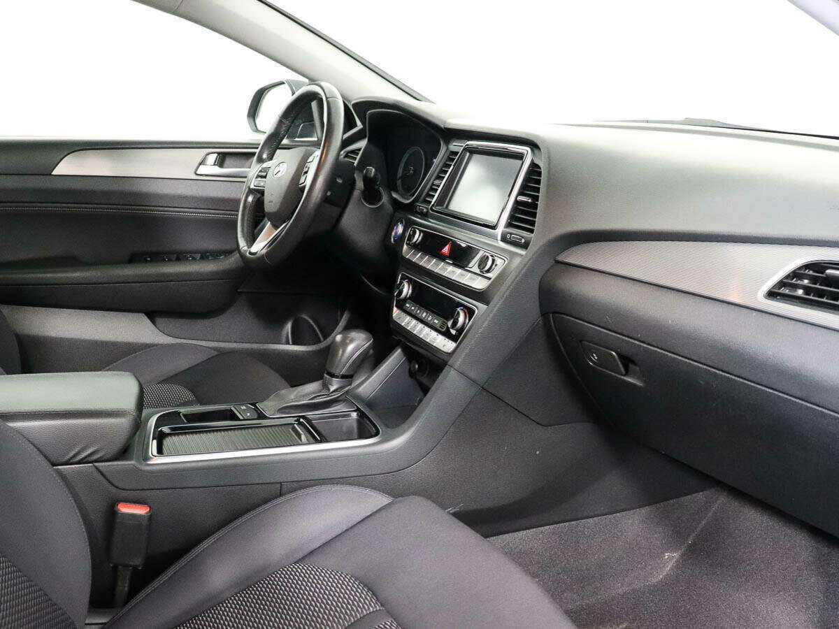 Hyundai Sonata 2018 года с пробегом. Фото: #6