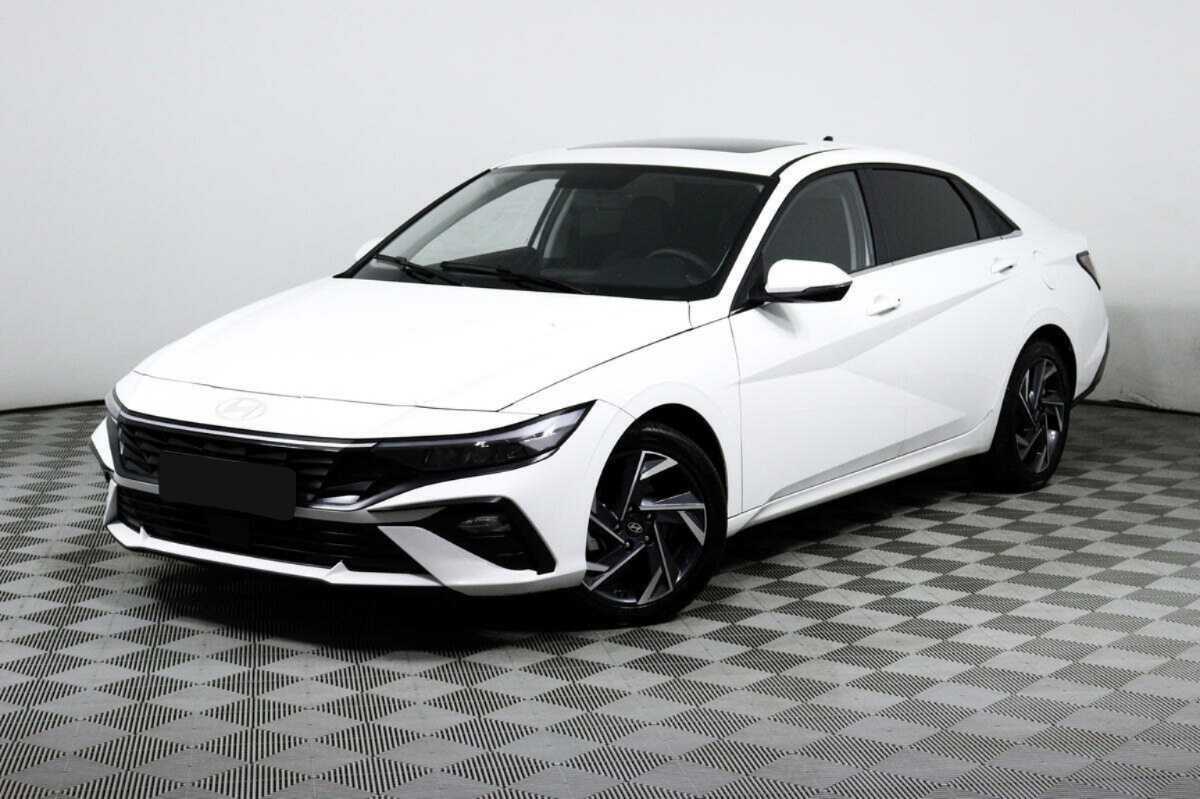 Hyundai Elantra 2023 года с пробегом. Фото: #0