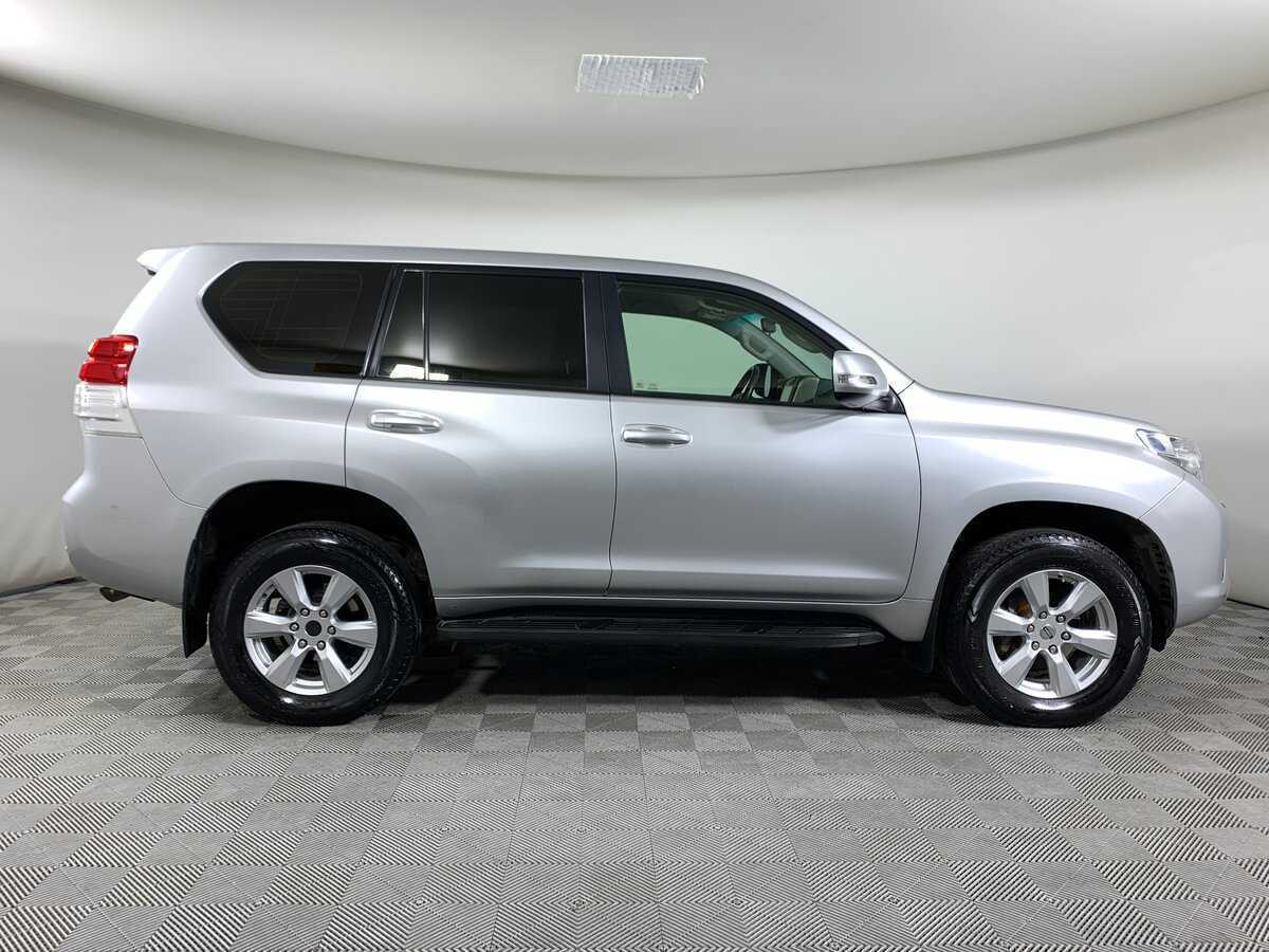 Toyota Land Cruiser Prado 2012 года с пробегом. Фото: #3