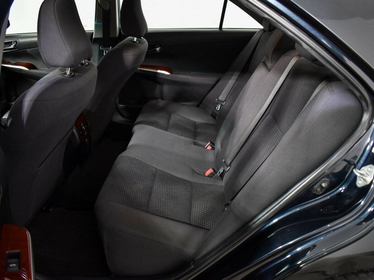 Toyota Camry 2012 года с пробегом. Фото: #8