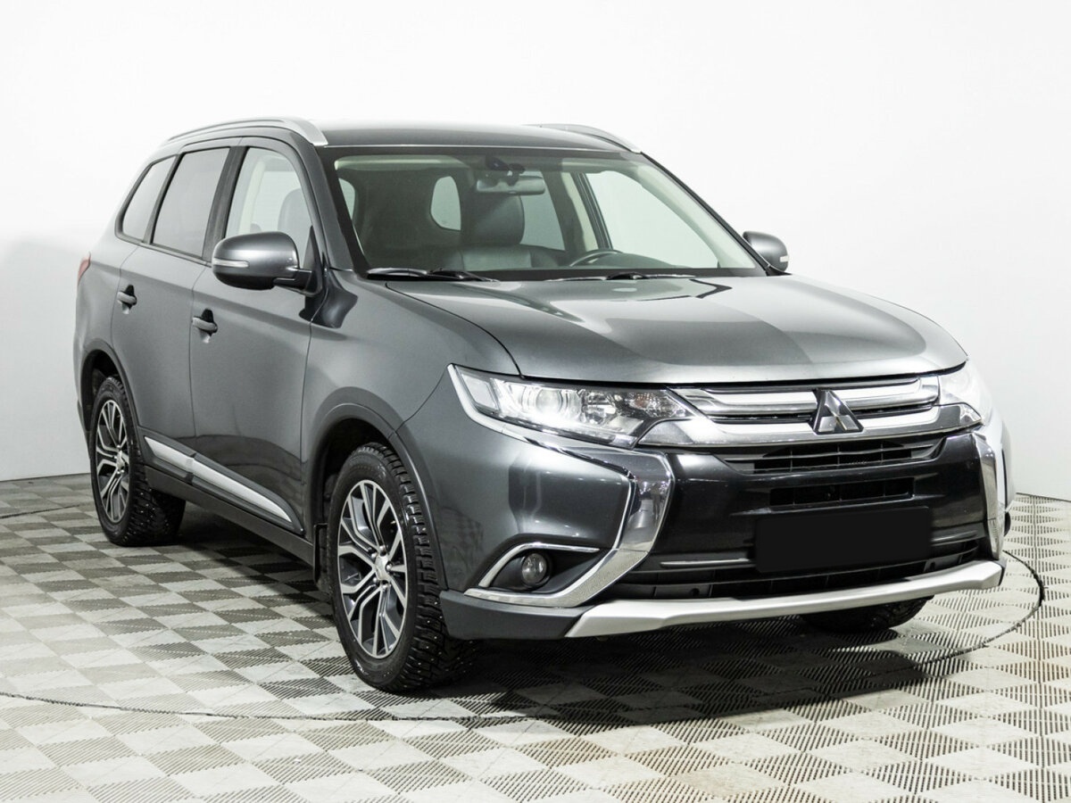 Mitsubishi Outlander 2017 года с пробегом. Фото: #2