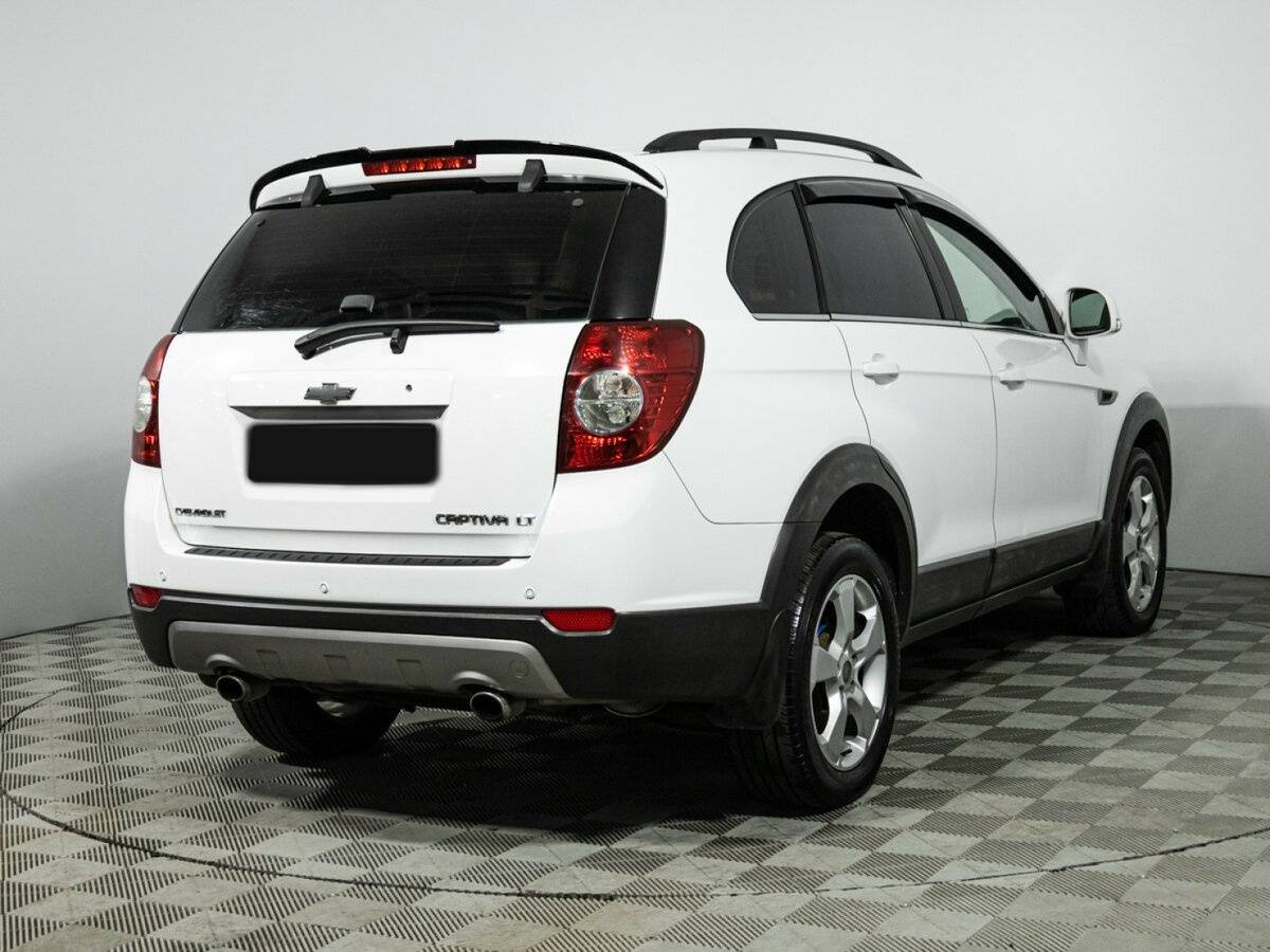 Chevrolet Captiva 2012 года с пробегом. Фото: #3