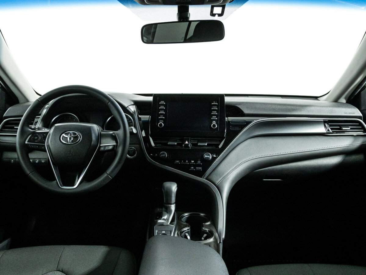 Toyota Camry 2021 года с пробегом. Фото: #12