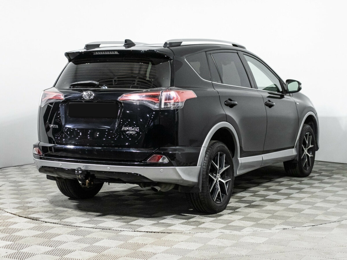 Toyota RAV4 2016 года с пробегом. Фото: #4