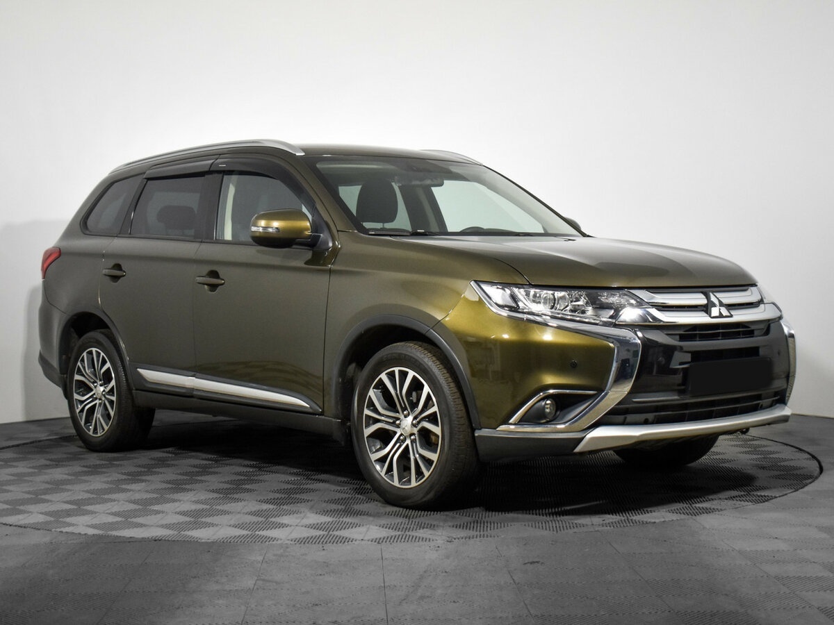 Mitsubishi Outlander 2018 года с пробегом. Фото: #2