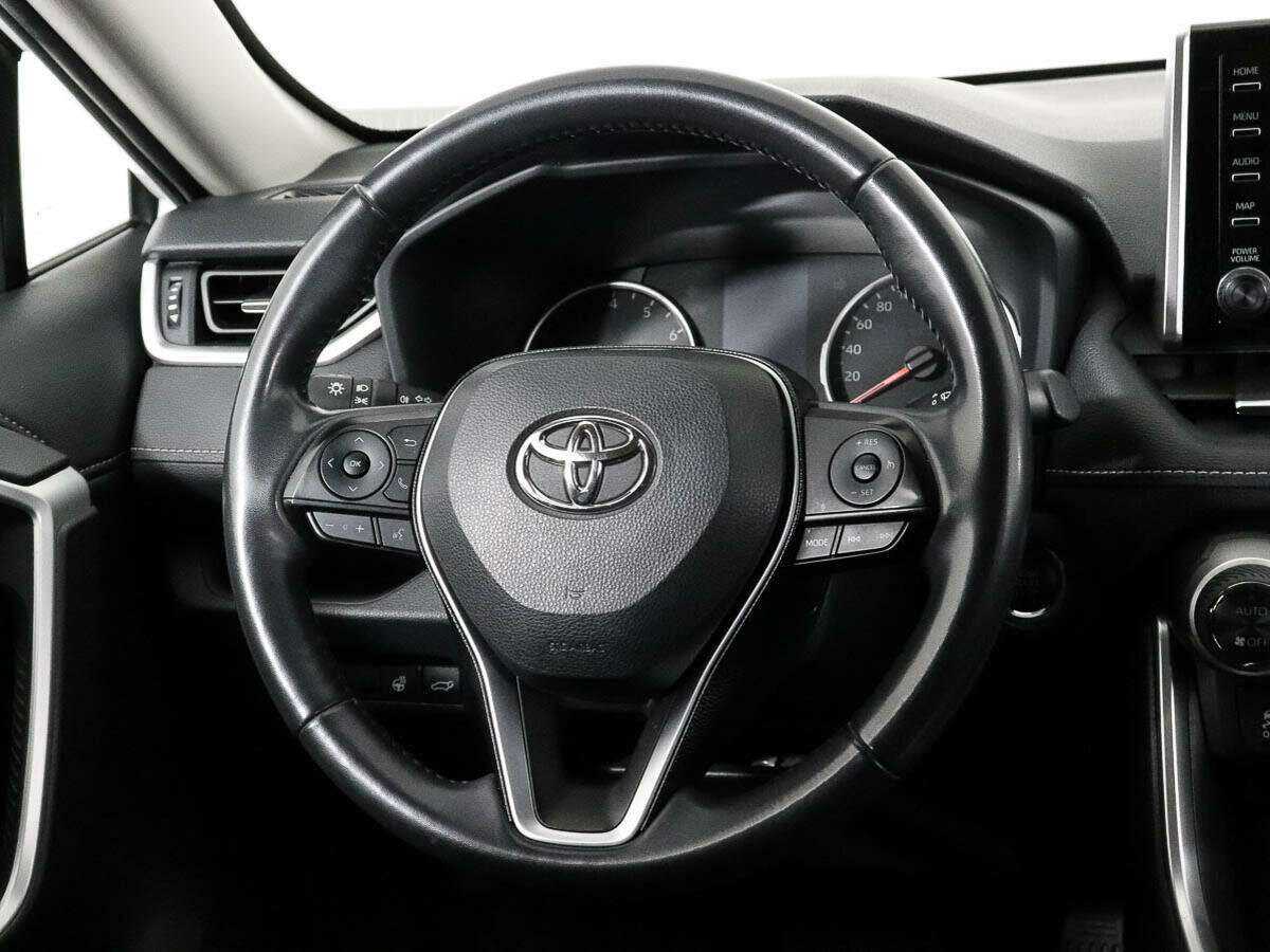 Toyota RAV4 2020 года с пробегом. Фото: #11