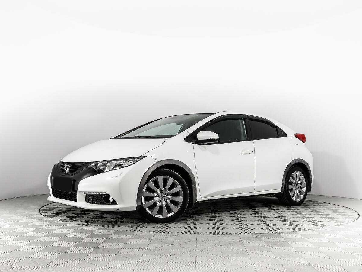 Honda Civic 2012 года с пробегом. Посмотреть фото