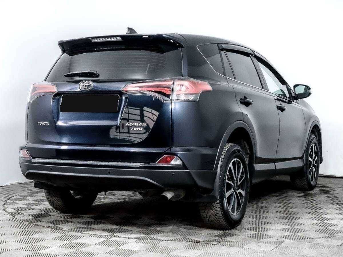 Toyota RAV4 2017 года с пробегом. Фото: #3